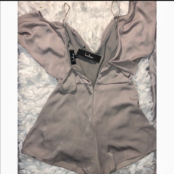 New LuLu Daily Soiree Taupe Off-Shoulder Romper - Picture 2 of 4